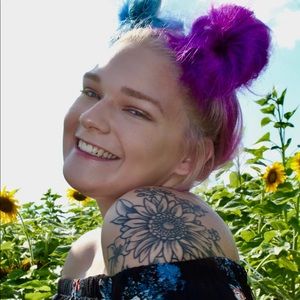 Meet your Posher, Leah